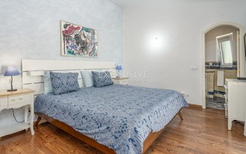 Property slide 17
