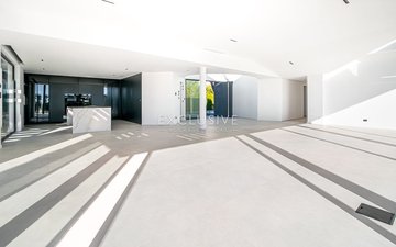 Property slide 17
