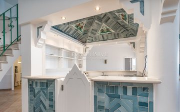 Property slide 19
