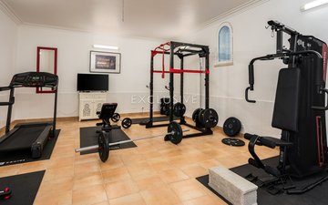 Property slide 21