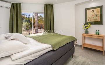 Property slide 38