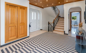Property slide 18