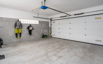 Property slide 42