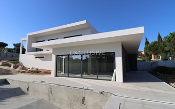 Property slide 10