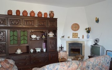 Property slide 25