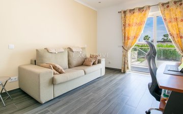 Property slide 18