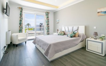 Property slide 25