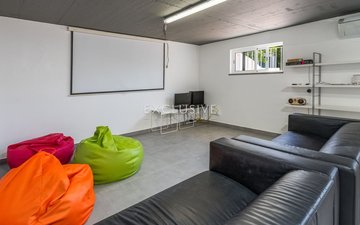 Property slide 40