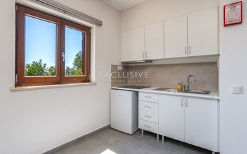 Property slide 39