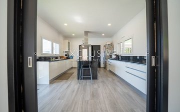 Property slide 23