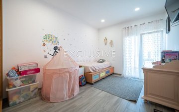 Property slide 21