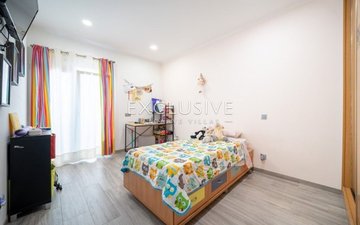 Property slide 14
