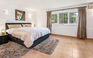 Property slide 18