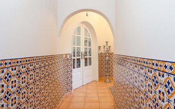 Property slide 10