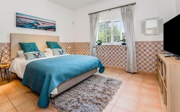 Property slide 21