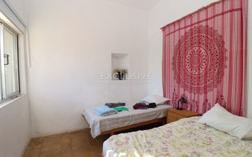 Property slide 25