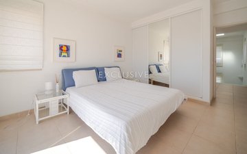 Property slide 18