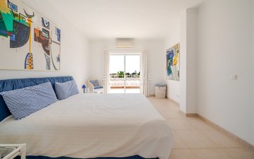 Property slide 21