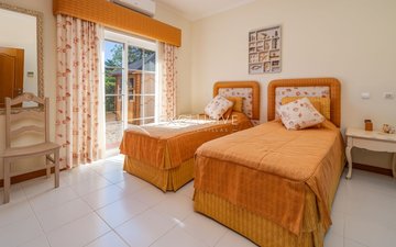 Property slide 17