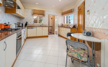 Property slide 10