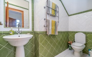 Property slide 21