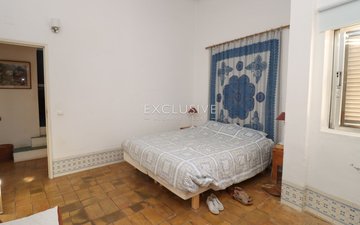 Property slide 22