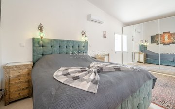 Property slide 18