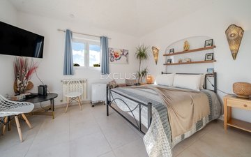 Property slide 12