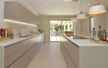 Property slide 14