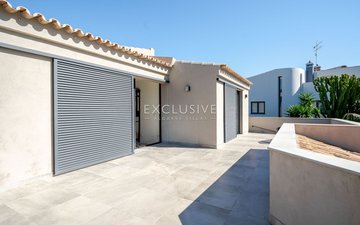 Property slide 32