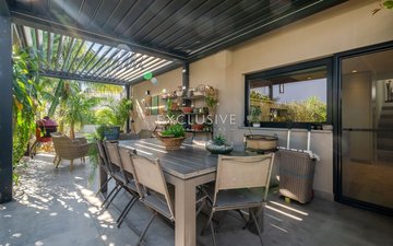 Property slide 35