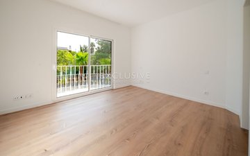 Property slide 18