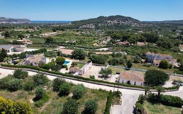 Property slide 44