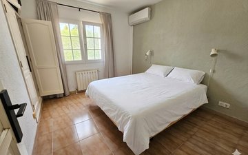 Property slide 21