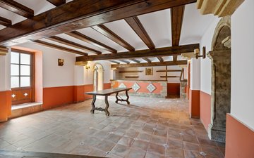 Property slide 25