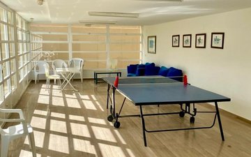 Property slide 32