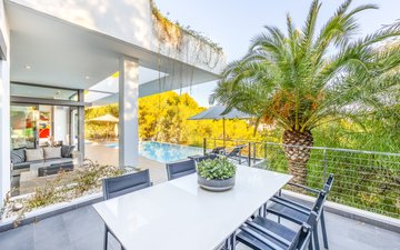 Property slide 40