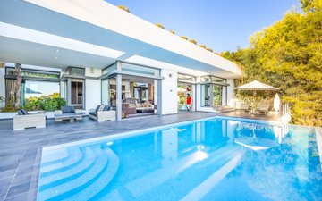Property slide 46
