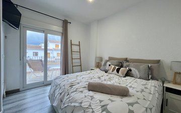 Property slide 10