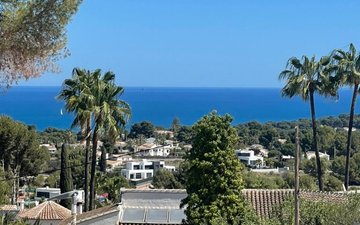 Property slide 22
