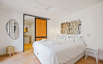 Property slide 17
