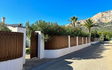 Property slide 31