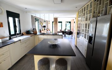 Property slide 14