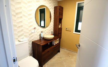 Property slide 28