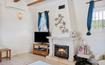 Property slide 19