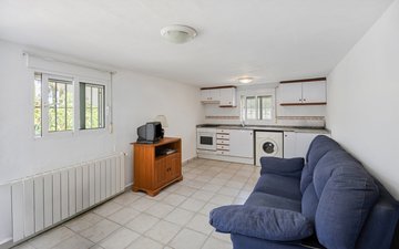 Property slide 31