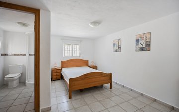 Property slide 33