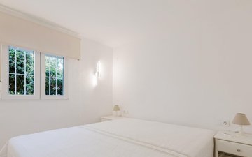 Property slide 21