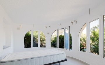 Property slide 14