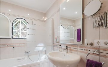 Property slide 20